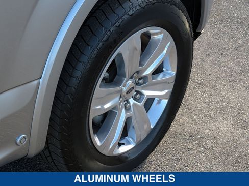 Used 2020 Ford F150 Platinum w/ Equipment Group 701A Luxury AWD/4WD image 12