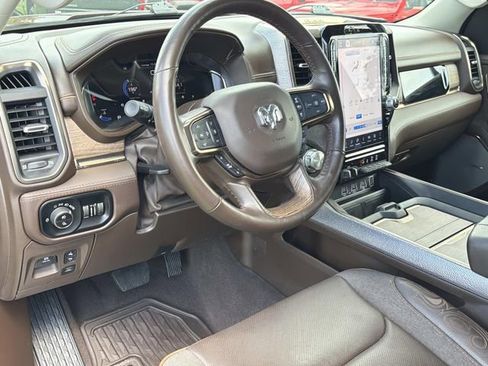 Used 2025 RAM 1500 Limited AWD/4WD image 19