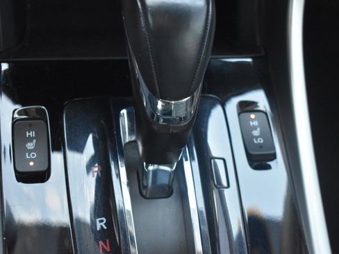 Used 2017 Honda Accord EX-L image 14