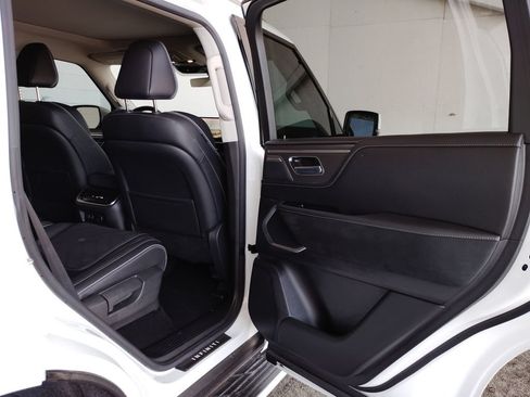 Used 2026 INFINITI QX80 Luxe w/ Cargo Package AWD/4WD image 14