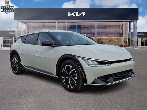 Certified 2024 Kia EV6 Wind w/ Wind Technology Package image 1