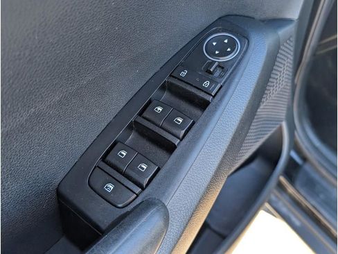 Used 2023 Kia Seltos LX image 15