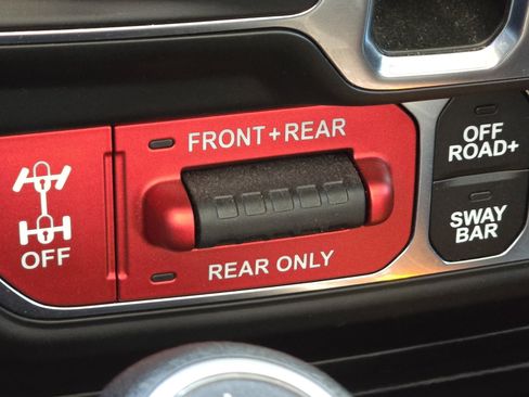 Used 2020 Jeep Gladiator Rubicon image 13