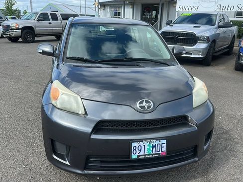 Used 2011 Scion xD FWD image 1