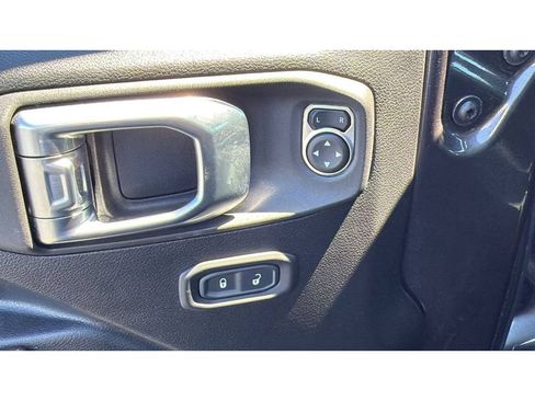 Used 2022 Jeep Wrangler Unlimited Sport AWD/4WD image 14