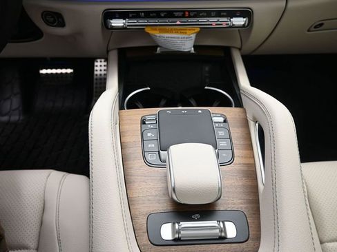 New 2026 Mercedes-Benz GLS 450 4MATIC image 13