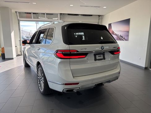 Certified 2025 BMW X7 xDrive40i w/ Premium Package image 6