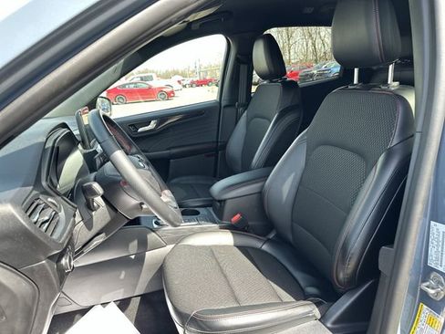 Used 2025 Ford Escape ST-Line image 15