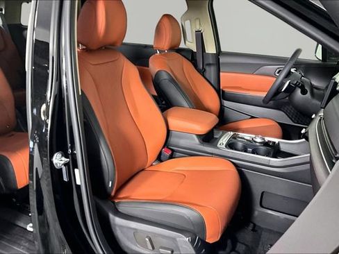 New 2026 Kia Carnival SX FWD image 12
