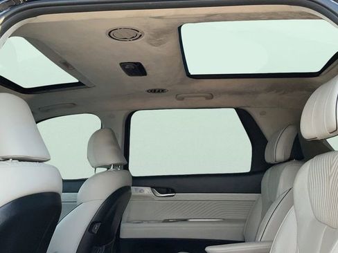 Used 2024 Hyundai Palisade Calligraphy image 16