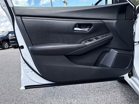 Used 2022 Nissan Sentra SV image 30