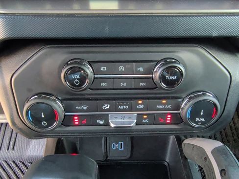 Used 2022 Ford Bronco Outer Banks AWD/4WD image 29