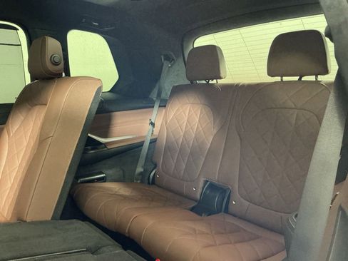 Certified 2025 BMW X7 xDrive40i AWD/4WD image 35