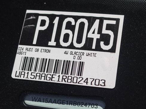 Certified 2024 Audi Q8 e-tron Premium Plus AWD/4WD image 30