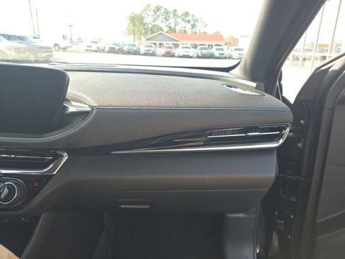 Used 2025 Buick Envista Sport Touring image 42