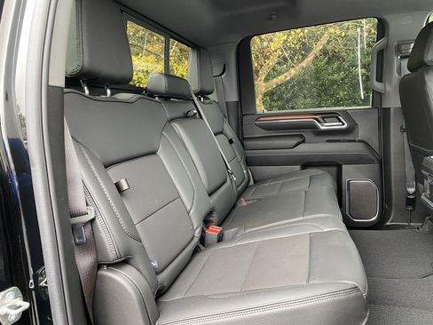 Used 2024 GMC Sierra 2500 Denali w/ Denali Reserve Package image 40