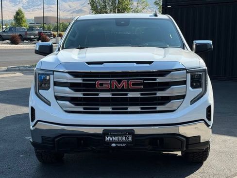 Used 2023 GMC Sierra 1500 SLE AWD/4WD image 2