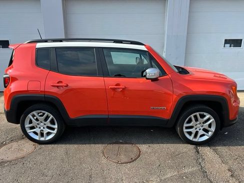 Used 2021 Jeep Renegade Latitude AWD/4WD image 6