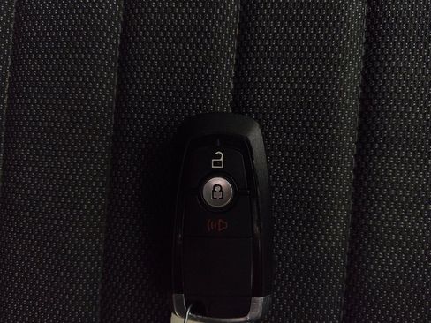 Used 2021 Ford Edge SE w/ Cargo Accessory Package FWD image 32
