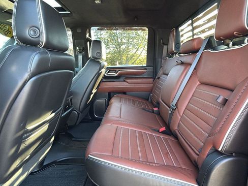 Certified 2024 GMC Sierra 2500 Denali Ultimate w/ Snow Plow Prep/Camper Package image 31