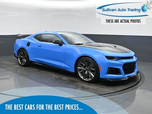 Used 2022 Chevrolet Camaro ZL1 image 1