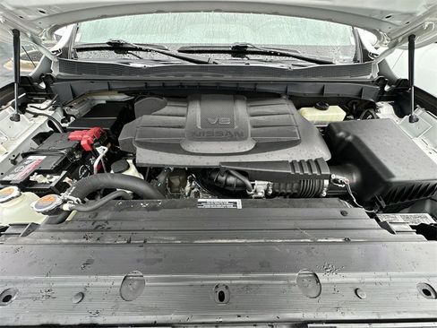 Used 2021 Nissan Titan Platinum Reserve w/ Moonroof Package image 25