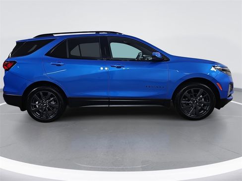 Certified 2024 Chevrolet Equinox RS w/ LPO, Floor Liner Package image 2