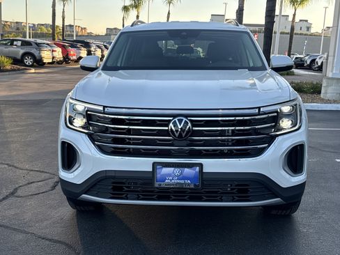 New 2026 Volkswagen Atlas SE image 3