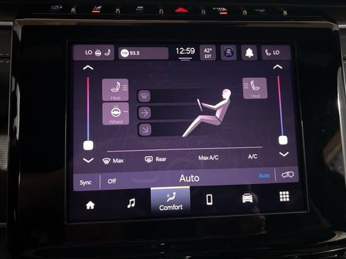 New 2025 Jeep Grand Cherokee Laredo X w/ Luxury Tech Group I image 31