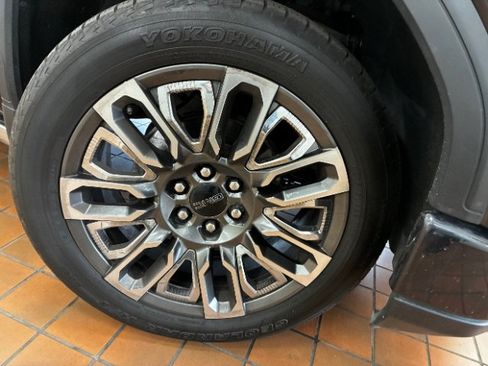 Used 2024 GMC Sierra 1500 Denali Ultimate AWD/4WD image 44