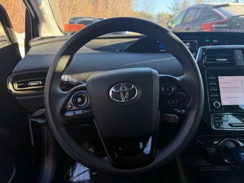 Used 2022 Toyota Prius LE image 15