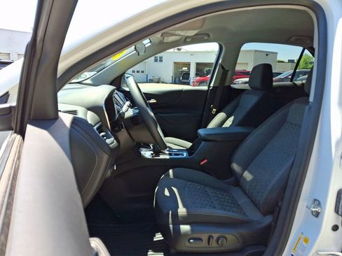 Certified 2024 Chevrolet Equinox LT AWD/4WD image 14
