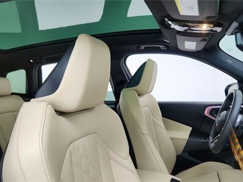 Used 2025 BMW X3 xDrive30i w/ M Sport Package image 21