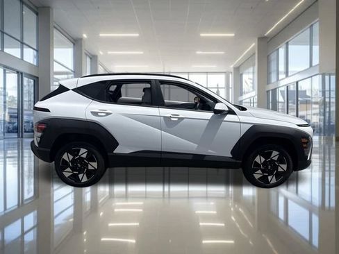 Certified 2024 Hyundai Kona SEL AWD/4WD image 3
