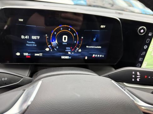 Used 2025 Chevrolet Equinox LT image 18