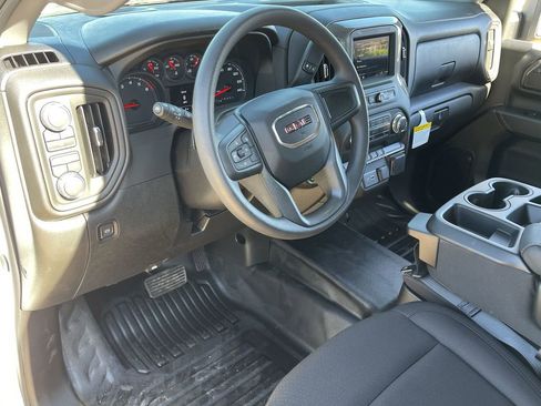 New 2026 GMC Sierra 2500 Pro w/ Convenience Package image 10