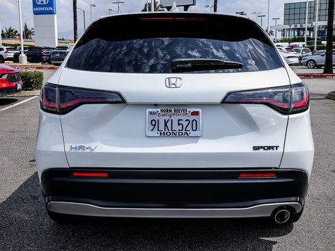 Certified 2024 Honda HR-V Sport image 6