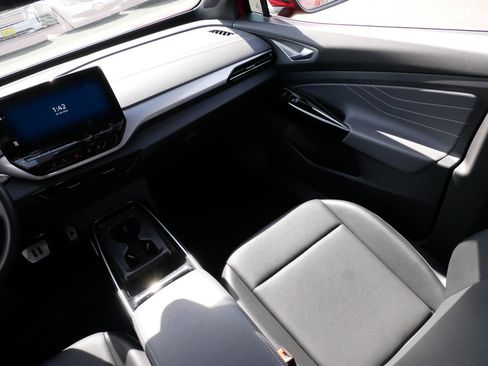 Certified 2023 Volkswagen ID.4 Pro S image 11