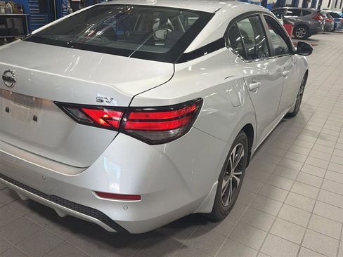 Used 2020 Nissan Sentra SV image 3