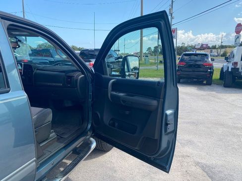 Used 2009 Chevrolet Silverado 1500 LT w/ Power Pack Plus RWD image 22