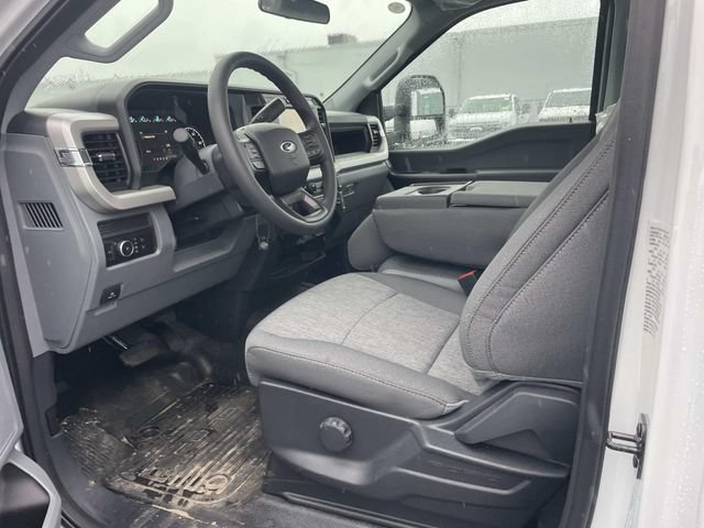 New 2026 Ford F550 4x4 Regular Cab Super Duty image 5