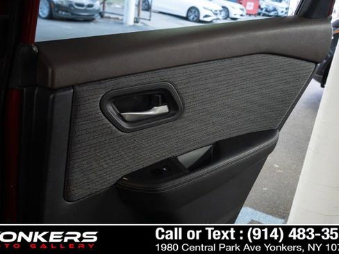 Used 2022 Nissan Rogue SV AWD/4WD image 58