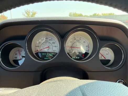 Used 2014 Dodge Challenger R/T RWD image 12