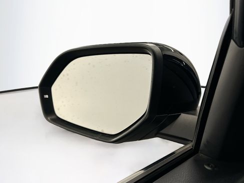 Used 2022 Volkswagen Atlas SE image 16