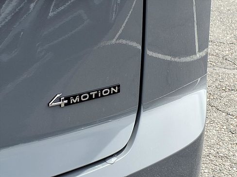 New 2026 Volkswagen Atlas Cross Sport SEL Premium R-Line image 8