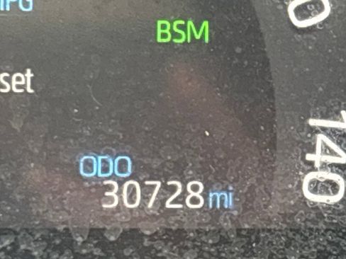 Used 2023 Toyota RAV4 XLE Premium image 23