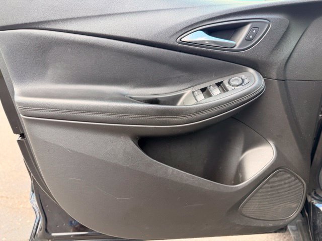 Used 2021 Buick Encore GX Preferred w/ Cold Weather Comfort Package FWD image 18