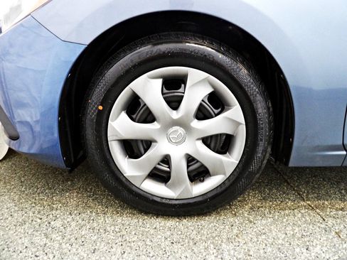 Used 2016 MAZDA MAZDA3 i Sport FWD image 20