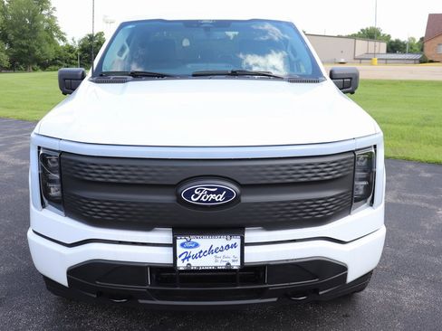 Used 2025 Ford F150 Lightning XLT image 5