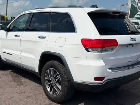 Used 2017 Jeep Grand Cherokee Limited w/ Luxury Group II RWD image 2